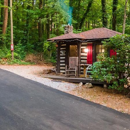 Log Cabin Motor Court 阿什维尔 外观 照片