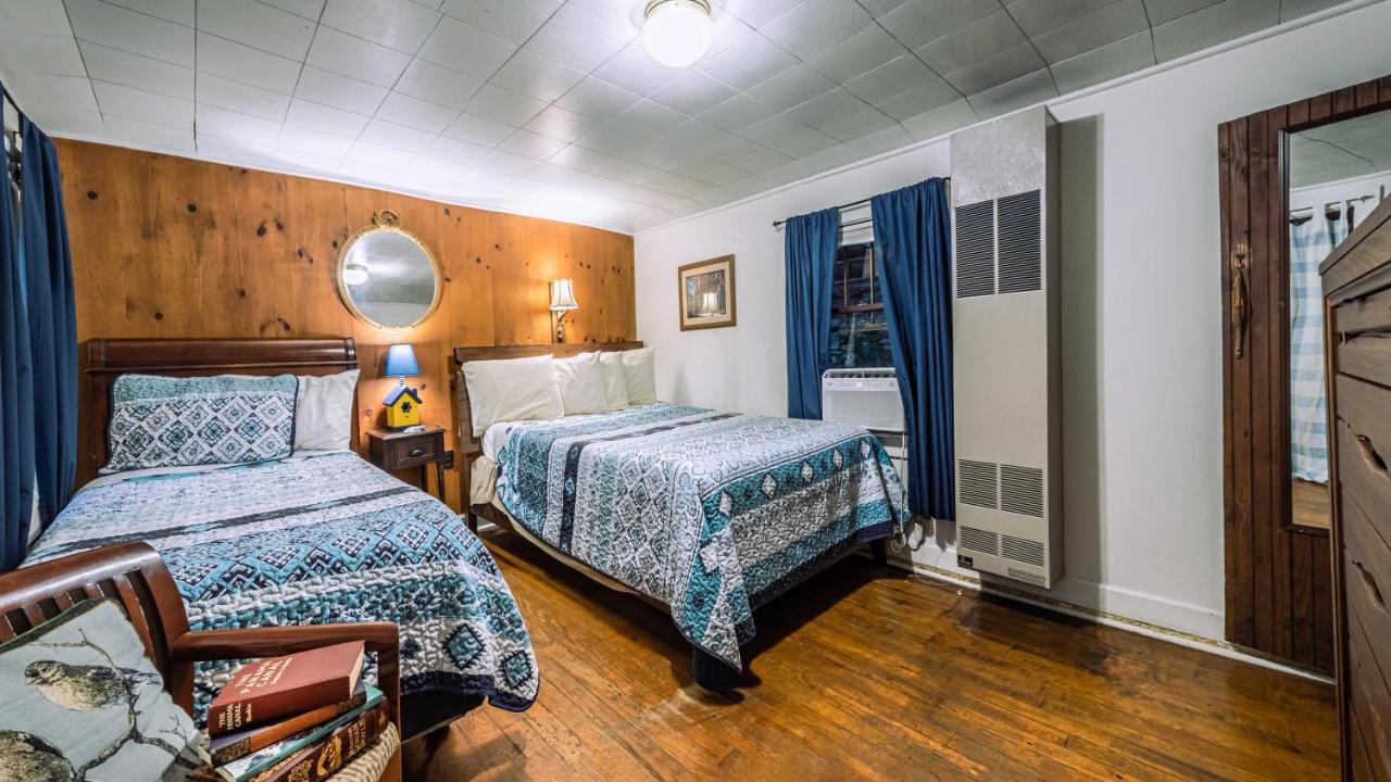 Log Cabin Motor Court 阿什维尔 外观 照片