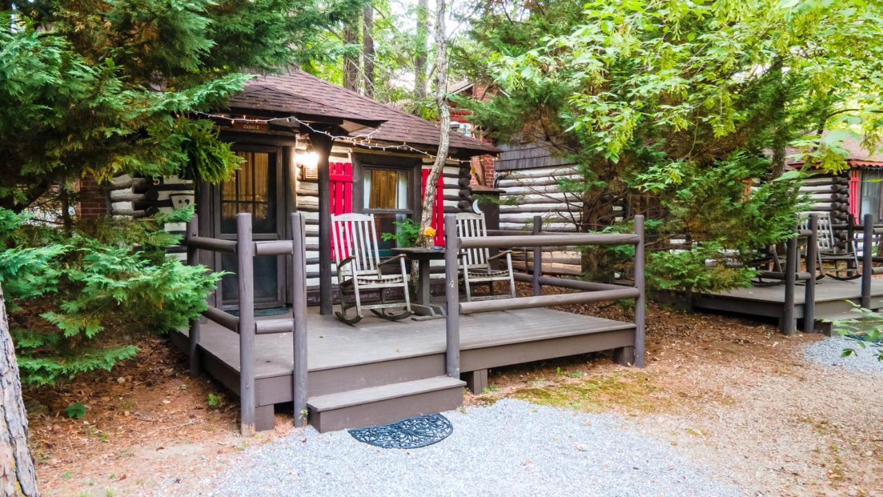 Log Cabin Motor Court 阿什维尔 外观 照片