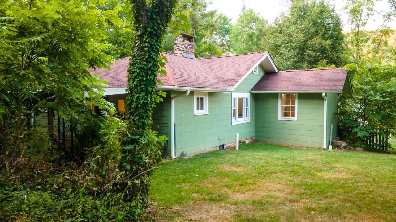 Log Cabin Motor Court 阿什维尔 外观 照片
