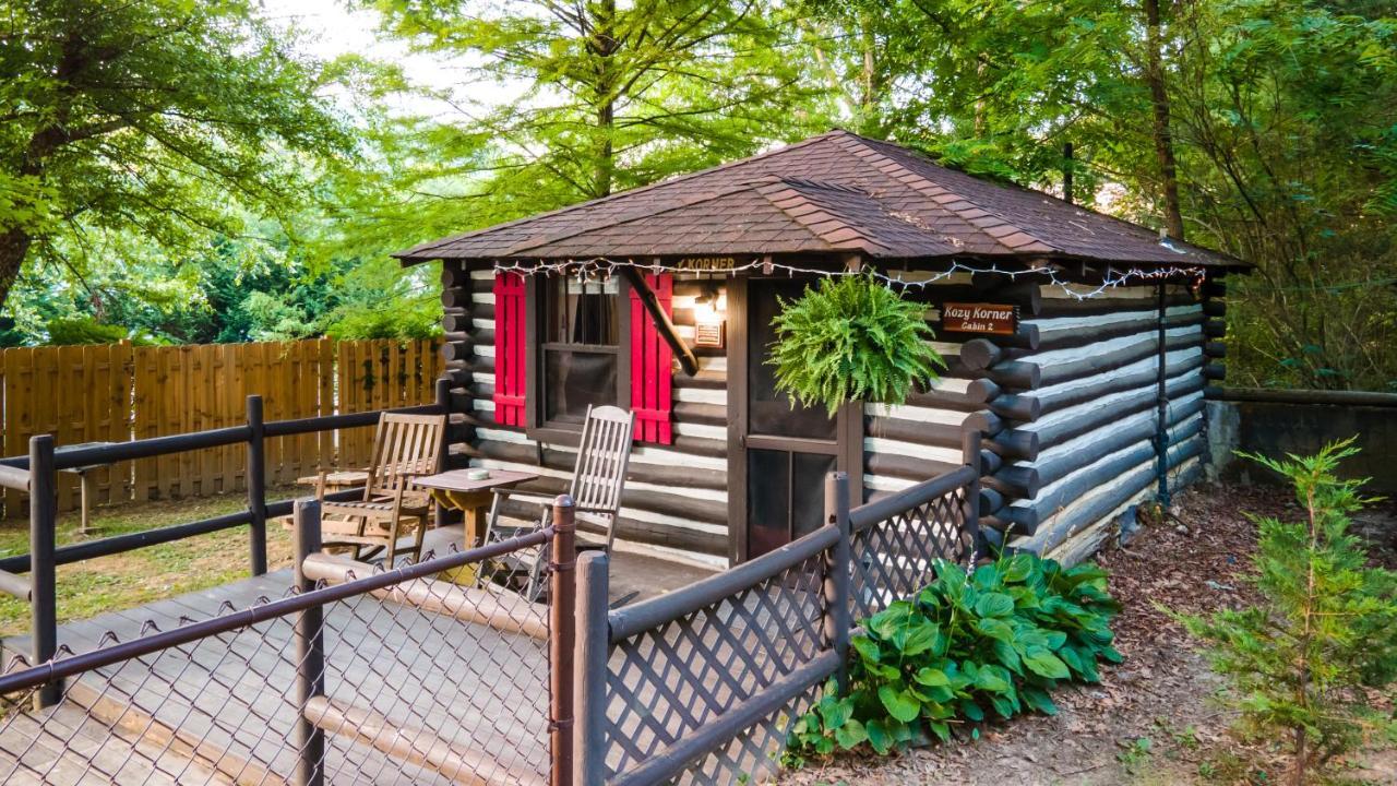 Log Cabin Motor Court 阿什维尔 外观 照片