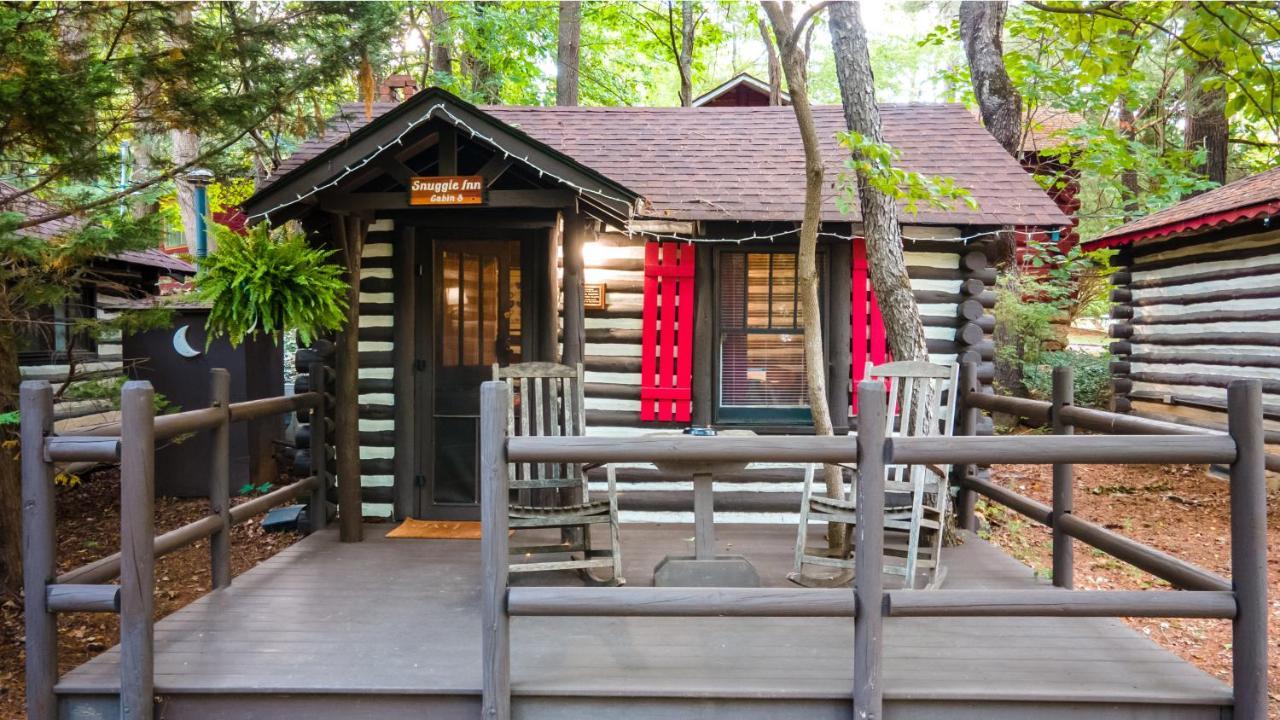 Log Cabin Motor Court 阿什维尔 外观 照片