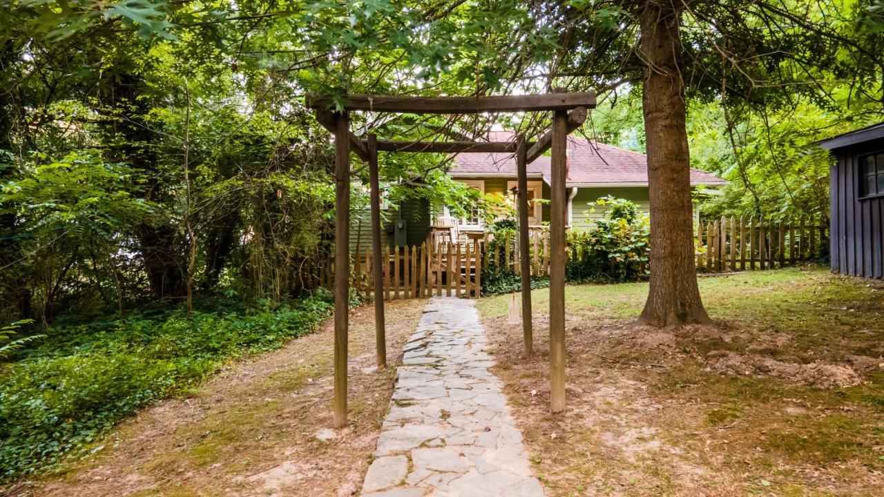 Log Cabin Motor Court 阿什维尔 外观 照片